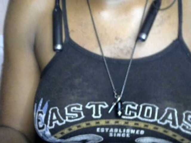 SinfulBitch01 live cam on BongaCams