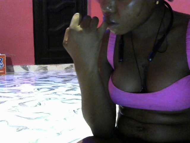 SinfulBitch01 live cam on BongaCams