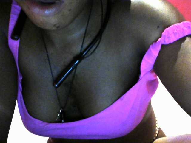 SinfulBitch01 live cam on BongaCams