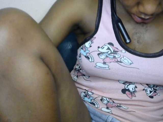 SinfulBitch01 live cam on BongaCams