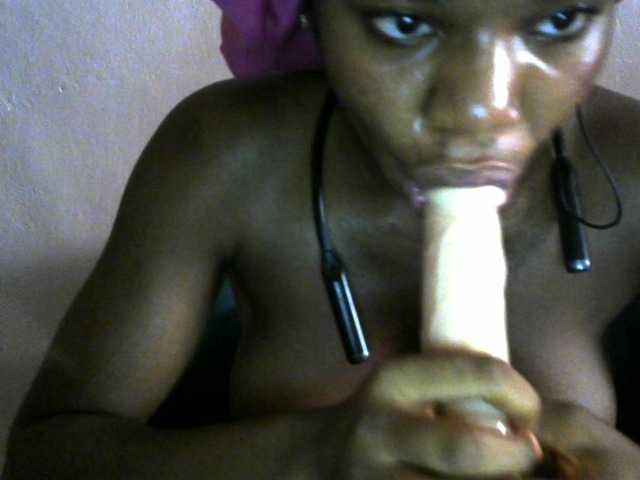 SinfulBitch01 live cam on BongaCams