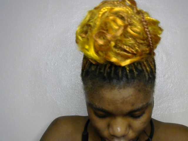 SinfulBitch01 live cam on BongaCams
