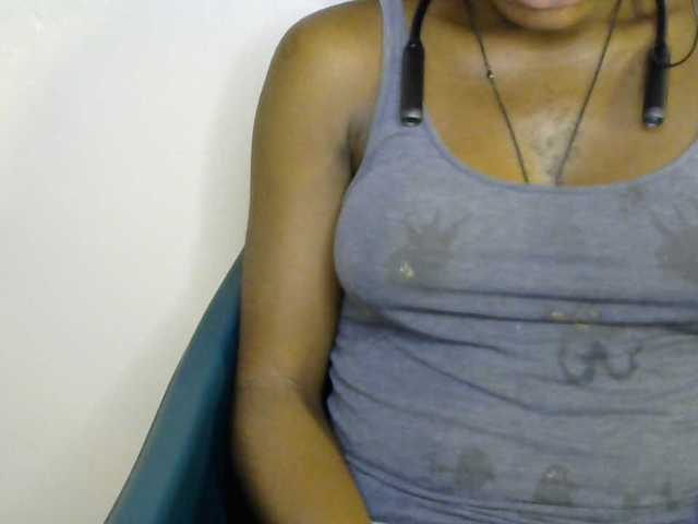 SinfulBitch01 live cam on BongaCams