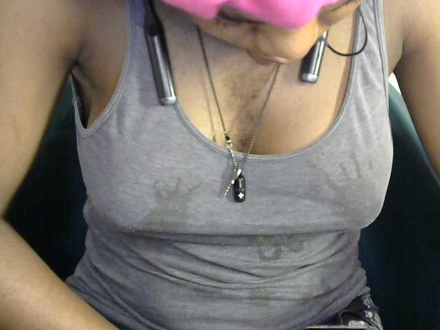 SinfulBitch01 live cam on BongaCams