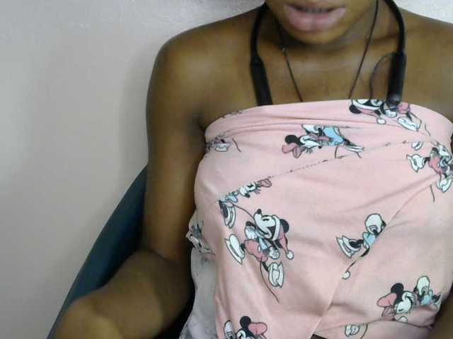 SinfulBitch01 live cam on BongaCams