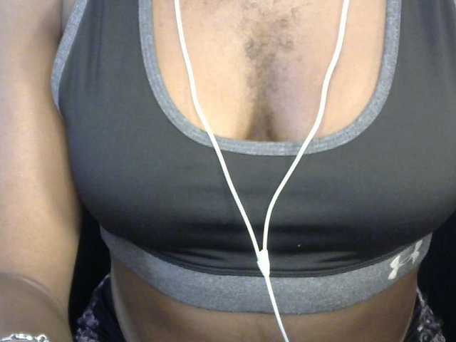 SinfulBitch01 live cam on BongaCams