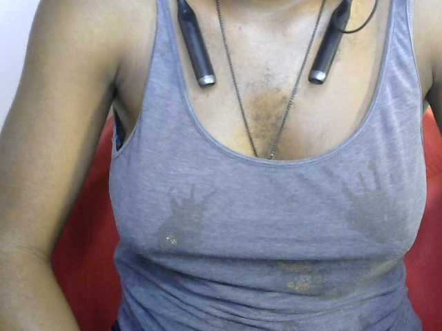 SinfulBitch01 live cam on BongaCams