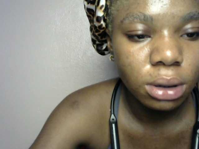 SinfulBitch01 live cam on BongaCams