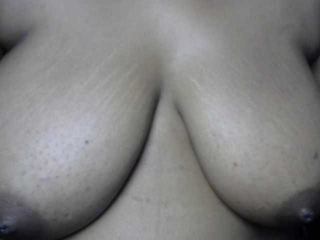 SinfulBitch01 live cam on BongaCams