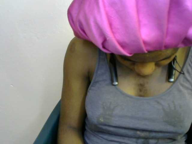SinfulBitch01 live cam on BongaCams