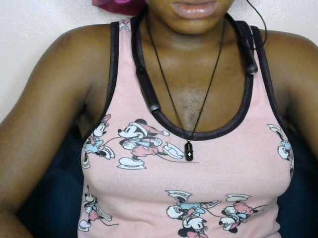 SinfulBitch01 live cam on BongaCams
