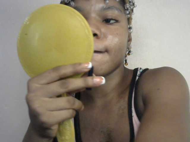SinfulBitch01 live cam on BongaCams