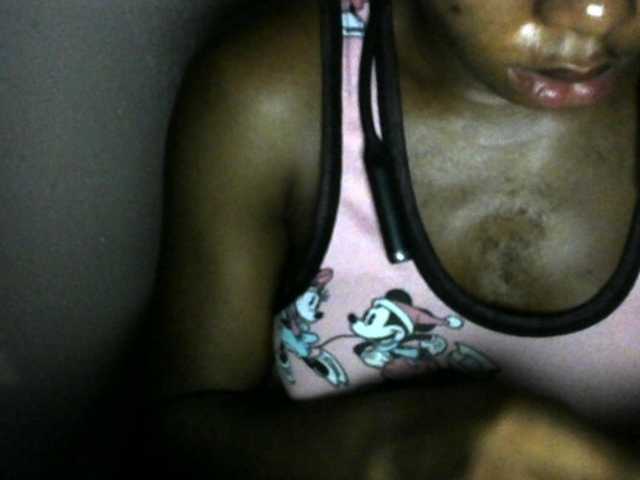 SinfulBitch01 live cam on BongaCams