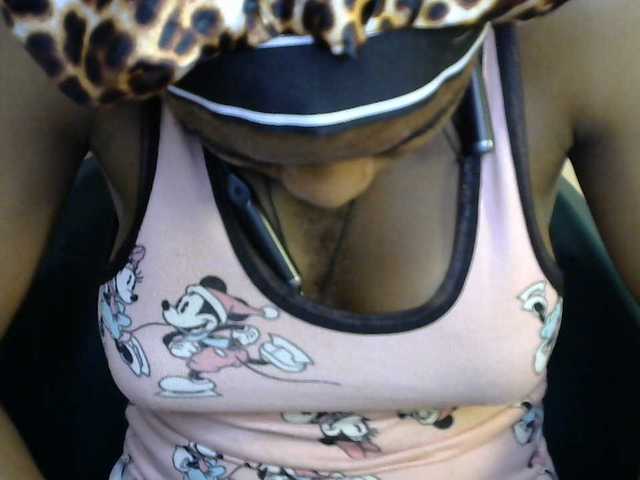 SinfulBitch01 live cam on BongaCams