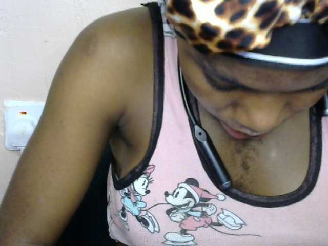 SinfulBitch01 live cam on BongaCams