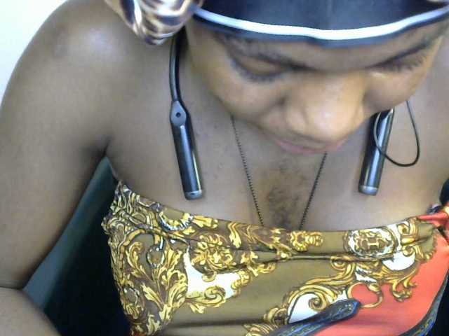 SinfulBitch01 live cam on BongaCams