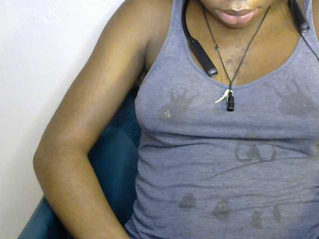 SinfulBitch01 live cam on BongaCams