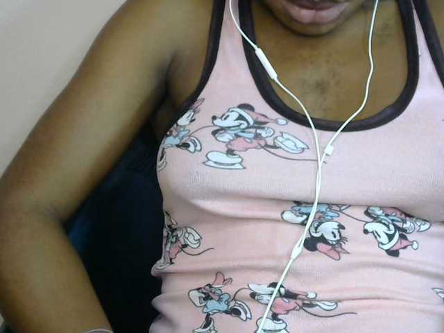 SinfulBitch01 live cam on BongaCams