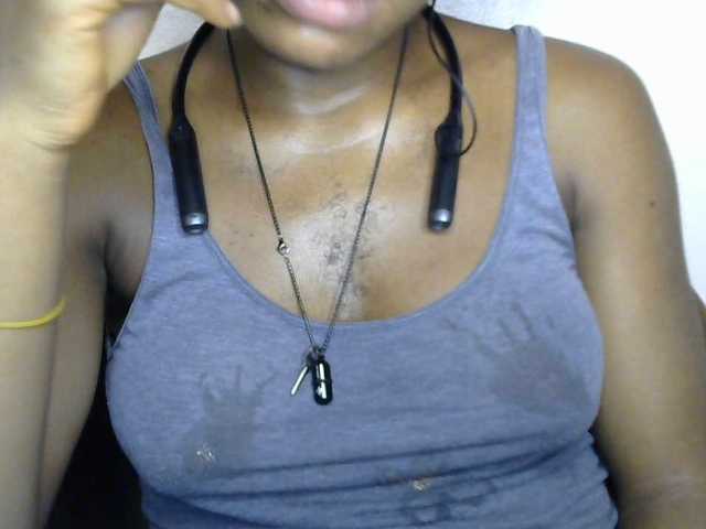 SinfulBitch01 live cam on BongaCams