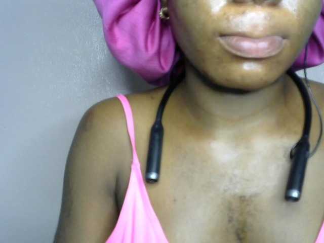 SinfulBitch01 live cam on BongaCams