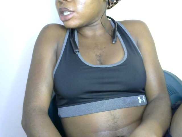 SinfulBitch01 live cam on BongaCams