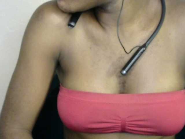 SinfulBitch01 live cam on BongaCams