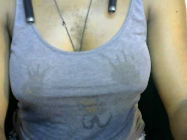 SinfulBitch01 live cam on BongaCams