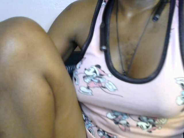 SinfulBitch01 live cam on BongaCams