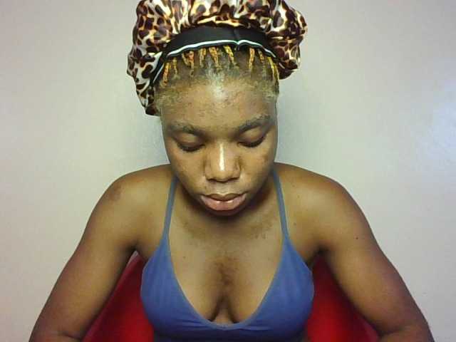 SinfulBitch01 live cam on BongaCams