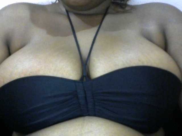 SinfulBitch01 live cam on BongaCams
