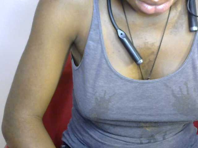 SinfulBitch01 live cam on BongaCams