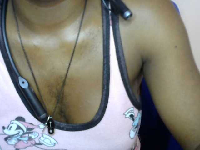 SinfulBitch01 live cam on BongaCams