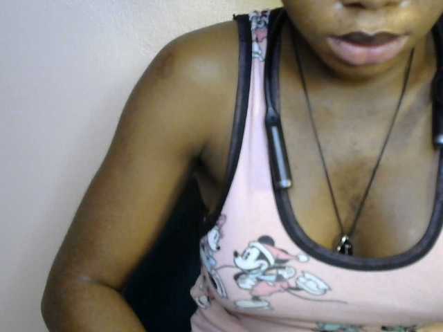 SinfulBitch01 live cam on BongaCams