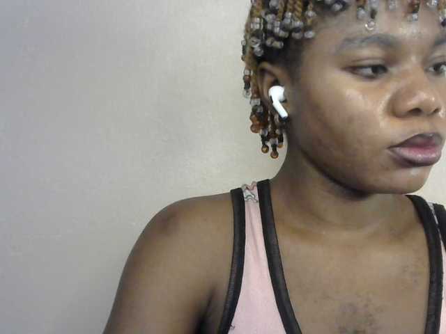 SinfulBitch01 live cam on BongaCams