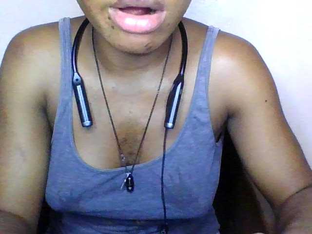 SinfulBitch01 live cam on BongaCams