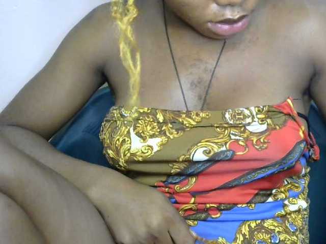 SinfulBitch01 live cam on BongaCams