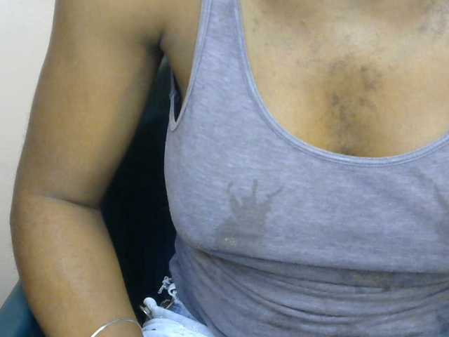 SinfulBitch01 live cam on BongaCams