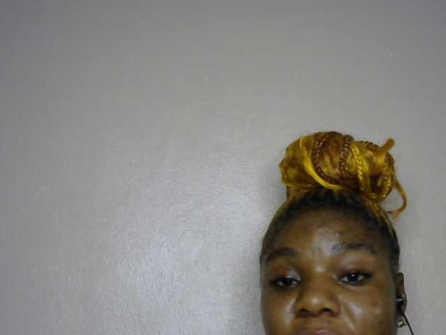 SinfulBitch01 live cam on BongaCams