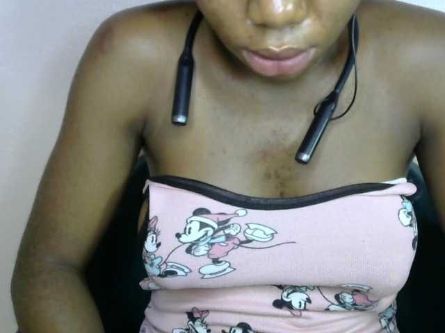 SinfulBitch01 live cam on BongaCams