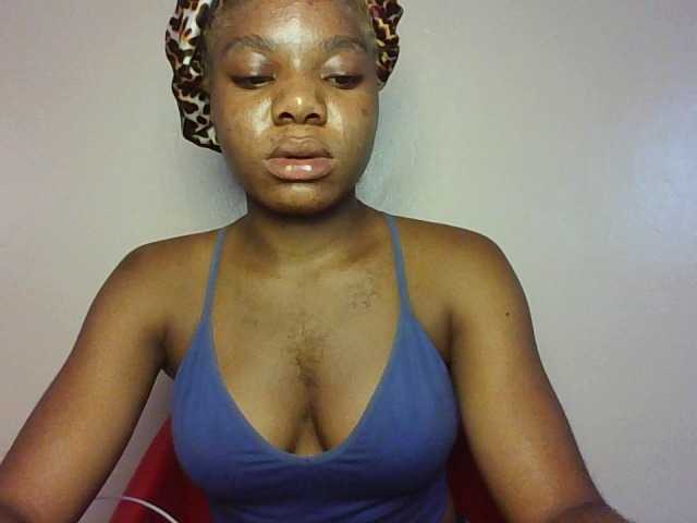 SinfulBitch01 live cam on BongaCams