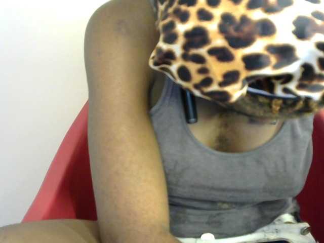 SinfulBitch01 live cam on BongaCams