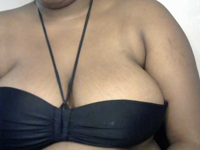 SinfulBitch01 live cam on BongaCams