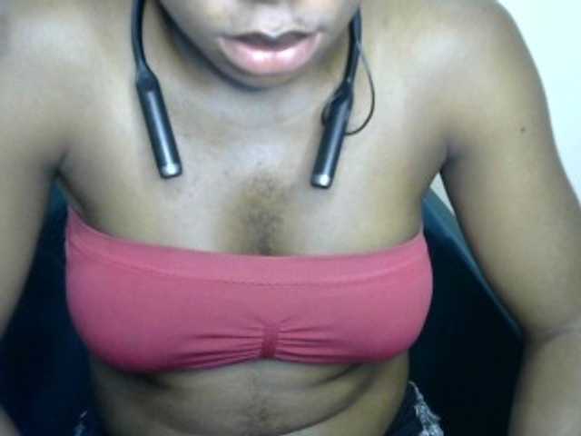 SinfulBitch01 live cam on BongaCams
