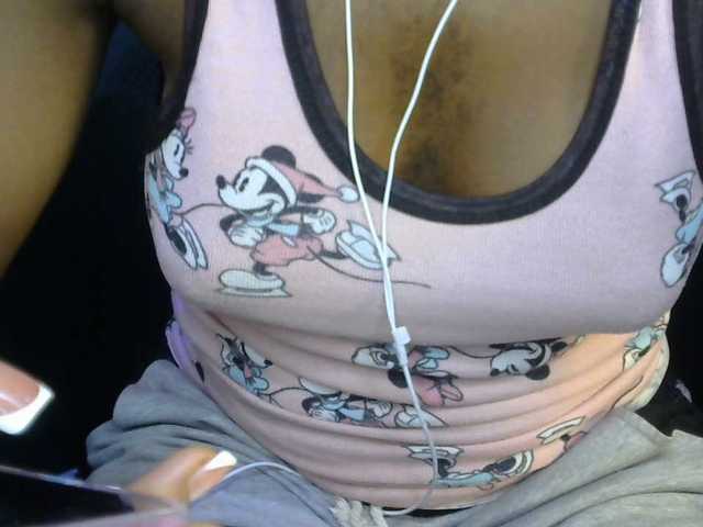SinfulBitch01 live cam on BongaCams
