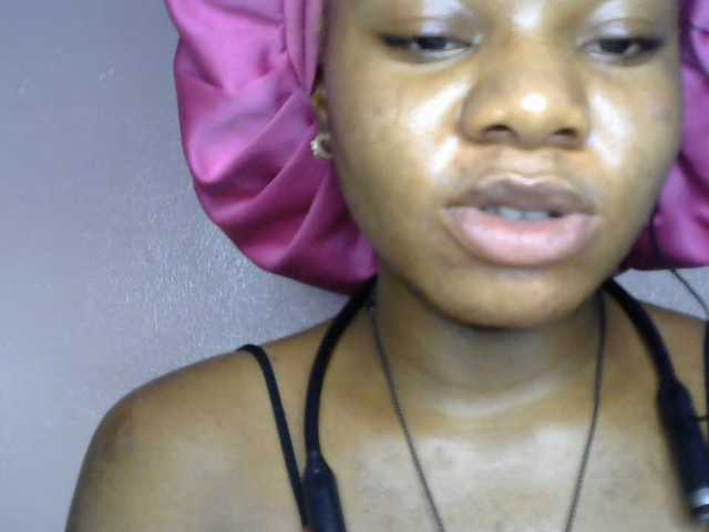 SinfulBitch01 live cam on BongaCams