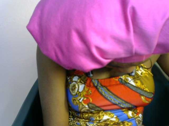 SinfulBitch01 live cam on BongaCams