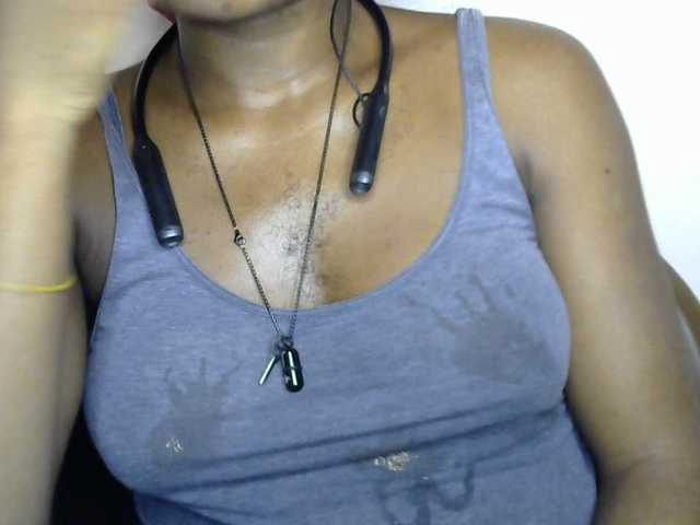 SinfulBitch01 live cam on BongaCams