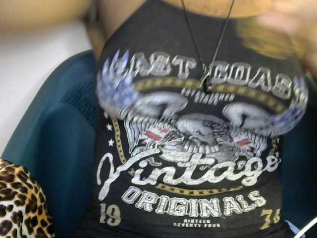 SinfulBitch01 live cam on BongaCams