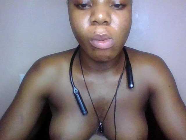 SinfulBitch01 live cam on BongaCams
