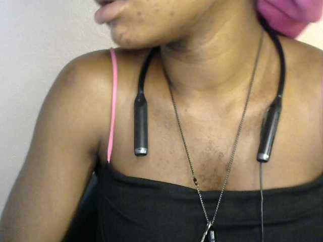 SinfulBitch01 live cam on BongaCams